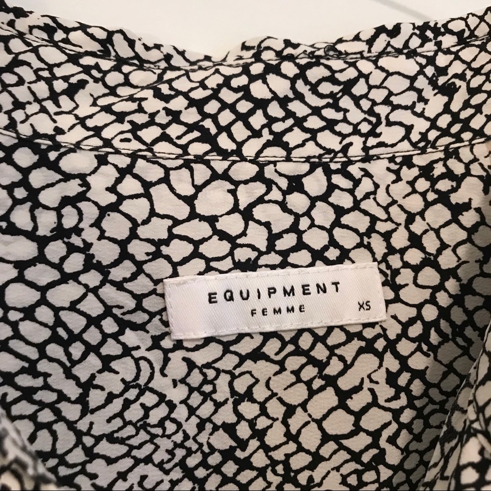 Equipment | Silk Femme Micha Offset Zebra Blouse - Picture 4 of 7
